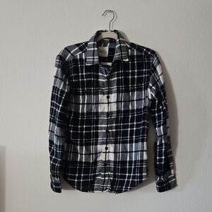 American Eagle Outfitters Plaid Button Down Shirt